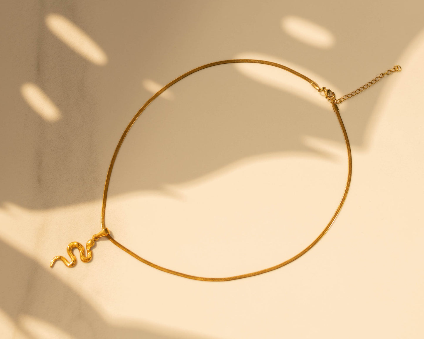 Golden Serpent Halskette